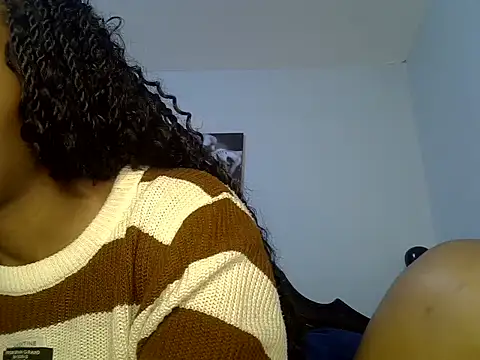 Snapshot of cute-alexis chatting on May 29, 5:49 am cute-alexis online show from May 29, 5:49 am