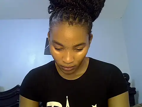 Snapshot of cute-alexis chatting on June 19, 7:56 am cute-alexis online show from June 19, 7:56 am