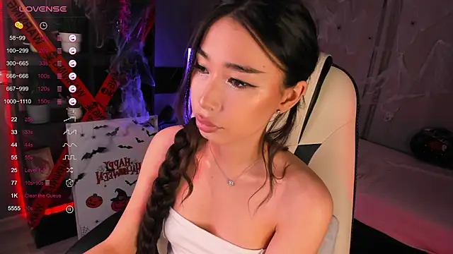 Snapshot of sensualily chatting on October 28, 1:36 pm sensualily online show from October 28, 1:36 pm