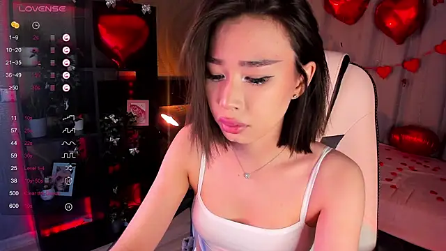 sensualily online show from February 14, 4:15 pm