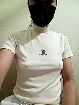 Snapshot of YunLem chatting on February 19, 7:50 am YunLem online show from February 19, 7:50 am