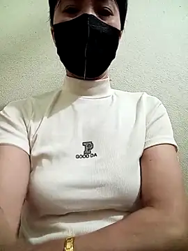 Snapshot of YunLem chatting on February 19, 12:55 pm YunLem online show from February 19, 12:55 pm