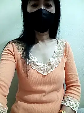 Snapshot of YunLem chatting on February 27, 8:17 am YunLem online show from February 27, 8:17 am