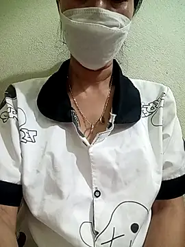 Snapshot of YunLem chatting on March 8, 3:24 pm YunLem online show from March 8, 3:24 pm