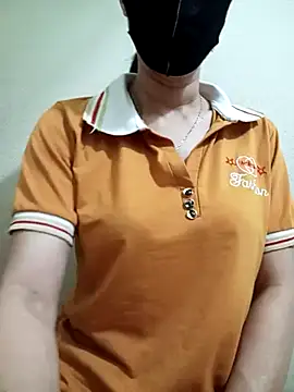 Snapshot of YunLem chatting on March 16, 9:05 am YunLem online show from March 16, 9:05 am