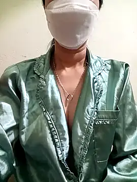 Snapshot of YunLem chatting on March 20, 8:20 am YunLem online show from March 20, 8:20 am