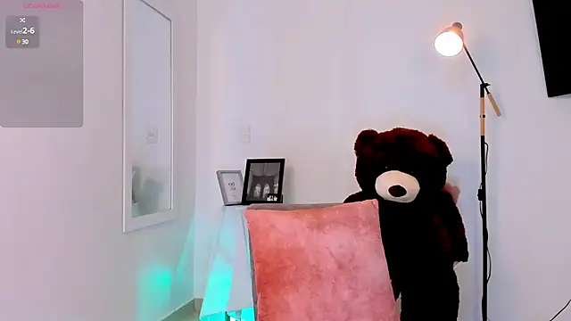 Hannaos online show from December 10, 12:16 pm