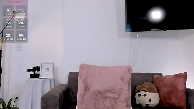 Hannaos online show from December 16, 12:49 pm