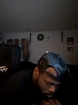 Snapshot of goodboybaddaddy chatting on February 8, 2:36 am goodboybaddaddy online show from February 8, 2:36 am