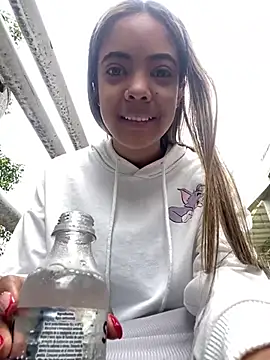 Snapshot of NAUGHTY_LITTLE_18 chatting on January 2, 4:13 pm NAUGHTY LITTLE 18 online show from January 2, 4:13 pm