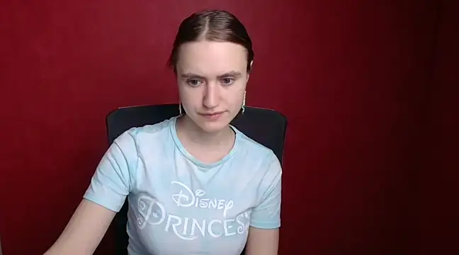 Snapshot of Gabriellagirl chatting on December 15, 6:48 pm Gabriellagirl online show from December 15, 6:48 pm