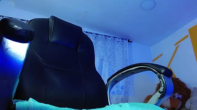 Matthew Boy  online show from December 19, 10:24 am