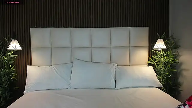 Snapshot of CailynBrowm chatting on November 14, 4:33 am CailynBrowm online show from November 14, 4:33 am