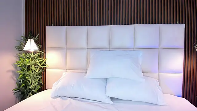 Snapshot of CailynBrowm chatting on November 19, 4:12 am CailynBrowm online show from November 19, 4:12 am