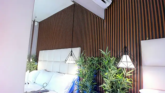 Snapshot of CailynBrowm chatting on November 23, 4:34 am CailynBrowm online show from November 23, 4:34 am