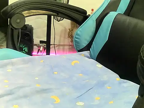 Snapshot of Mendoza_Amaranata chatting on December 1, 7:14 pm Mendoza Amaranata online show from December 1, 7:14 pm