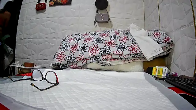 Snapshot of Mendoza_Amaranata chatting on September 11, 5:40 am Mendoza Amaranata online show from September 11, 5:40 am