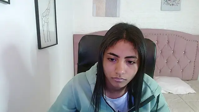 shaneelle online show from October 20, 3:18 am