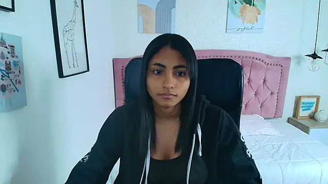 shaneelle online show from January 17, 3:11 am