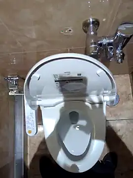 Snapshot of RYOTA8888888888 chatting on December 7, 6:32 am RYOTA8888888888 online show from December 7, 6:32 am