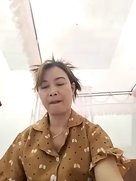 Snapshot of Sexy-ladyboobs20 chatting on December 31, 11:42 am Sexy-ladyboobs20 online show from December 31, 11:42 am