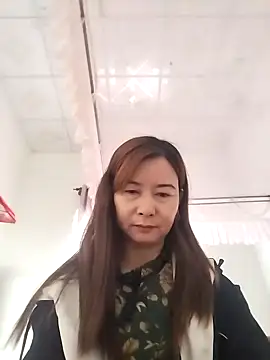 Snapshot of Sexy-ladyboobs20 chatting on January 5, 1:35 am Sexy-ladyboobs20 online show from January 5, 1:35 am