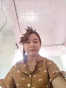 Snapshot of Sexy-ladyboobs20 chatting on January 19, 5:05 am Sexy-ladyboobs20 online show from January 19, 5:05 am