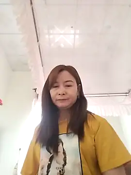 Snapshot of Sexy-ladyboobs20 chatting on January 22, 2:26 am Sexy-ladyboobs20 online show from January 22, 2:26 am