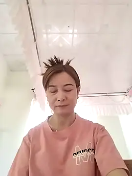 Snapshot of Sexy-ladyboobs20 chatting on January 24, 6:03 am Sexy-ladyboobs20 online show from January 24, 6:03 am