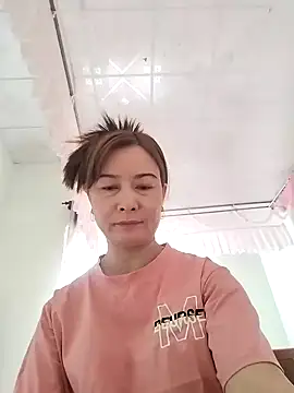 Snapshot of Sexy-ladyboobs20 chatting on January 26, 8:25 am Sexy-ladyboobs20 online show from January 26, 8:25 am