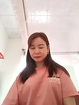 Snapshot of Sexy-ladyboobs20 chatting on January 27, 1:59 am Sexy-ladyboobs20 online show from January 27, 1:59 am