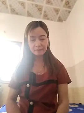 Snapshot of Sexy-ladyboobs20 chatting on March 19, 5:52 am Sexy-ladyboobs20 online show from March 19, 5:52 am