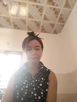 Snapshot of Sexy-ladyboobs20 chatting on March 20, 5:02 am Sexy-ladyboobs20 online show from March 20, 5:02 am