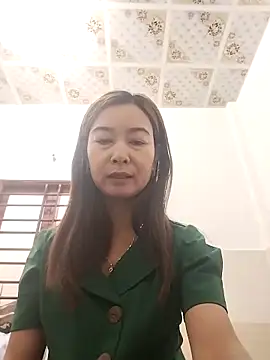 Snapshot of Sexy-ladyboobs20 chatting on March 21, 12:51 am Sexy-ladyboobs20 online show from March 21, 12:51 am