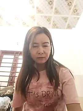 Snapshot of Sexy-ladyboobs20 chatting on March 23, 12:36 am Sexy-ladyboobs20 online show from March 23, 12:36 am