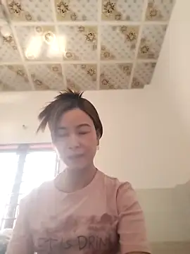 Snapshot of Sexy-ladyboobs20 chatting on March 23, 5:00 am Sexy-ladyboobs20 online show from March 23, 5:00 am