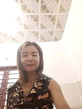 Snapshot of Sexy-ladyboobs20 chatting on September 28, 1:22 am Sexy-ladyboobs20 online show from September 28, 1:22 am