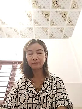 Snapshot of Sexy-ladyboobs20 chatting on October 1, 5:57 am Sexy-ladyboobs20 online show from October 1, 5:57 am