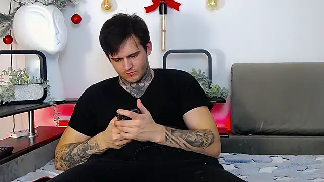 Snapshot of CarterCole chatting on December 26, 1:43 pm CarterCole online show from December 26, 1:43 pm