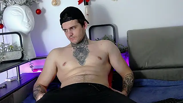 Snapshot of CarterCole chatting on January 5, 3:55 pm CarterCole online show from January 5, 3:55 pm