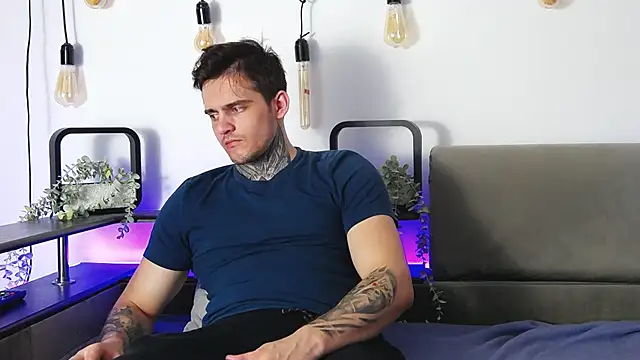 Snapshot of CarterCole chatting on January 31, 5:10 pm CarterCole online show from January 31, 5:10 pm