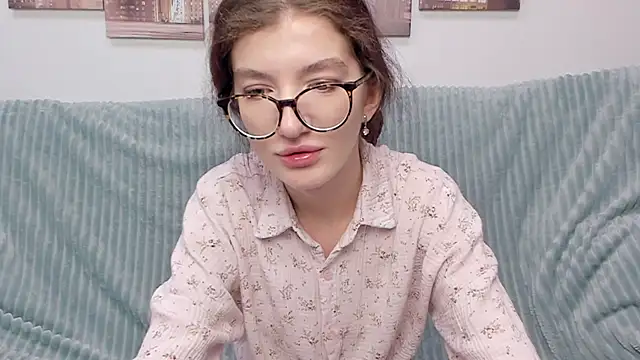 Snapshot of Fairy_Ariel chatting on February 11, 1:41 am Fairy Ariel online show from February 11, 1:41 am