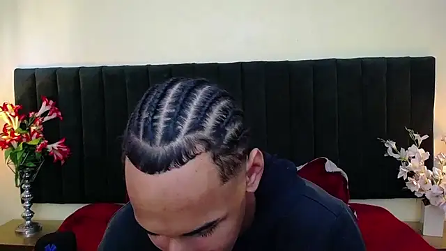 soft attraction online show from January 9, 8:10 pm