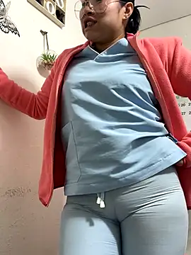 Snapshot of Sweet__Nurse1 chatting on October 5, 4:05 pm Sweet Nurse1 online show from October 5, 4:05 pm