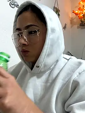 Snapshot of Sweet__Nurse1 chatting on November 29, 4:32 pm Sweet Nurse1 online show from November 29, 4:32 pm