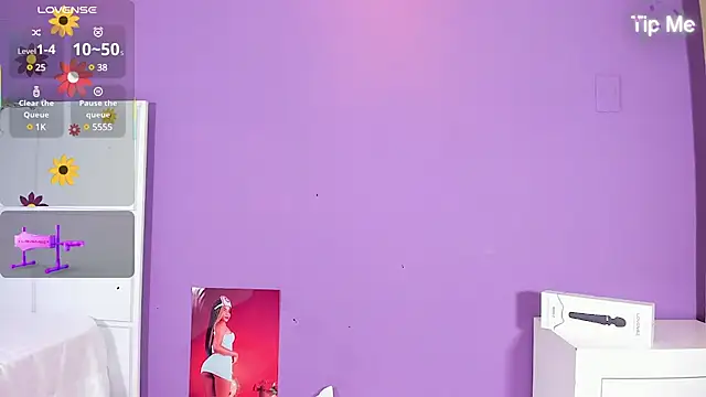 SunnyPage online show from February 8, 9:15 pm