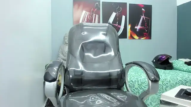 Snapshot of Noha_scott chatting on February 27, 1:59 am Noha scott online show from February 27, 1:59 am