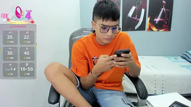 Snapshot of Noha_scott chatting on March 19, 10:42 pm Noha scott online show from March 19, 10:42 pm