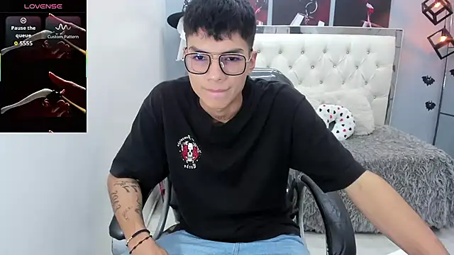 Snapshot of Noha_scott chatting on November 12, 11:36 pm Noha scott online show from November 12, 11:36 pm