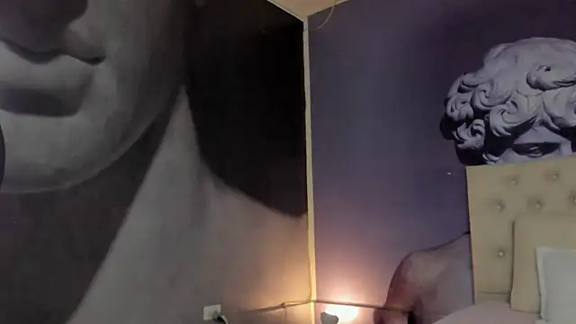 Snapshot of lola_red95 chatting on January 22, 2:14 pm lola red95 online show from January 22, 2:14 pm